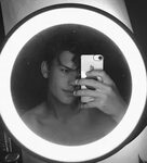 Pin by jen 🐚 on guys in 2020 Retro aesthetic, Mirror selfie,